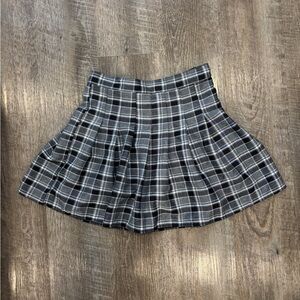 Grey Plaid Pleated Mini Skirt